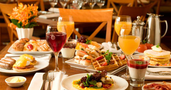 Bloody Mary Brunch Trolley Tour Door County | Door County Trolley